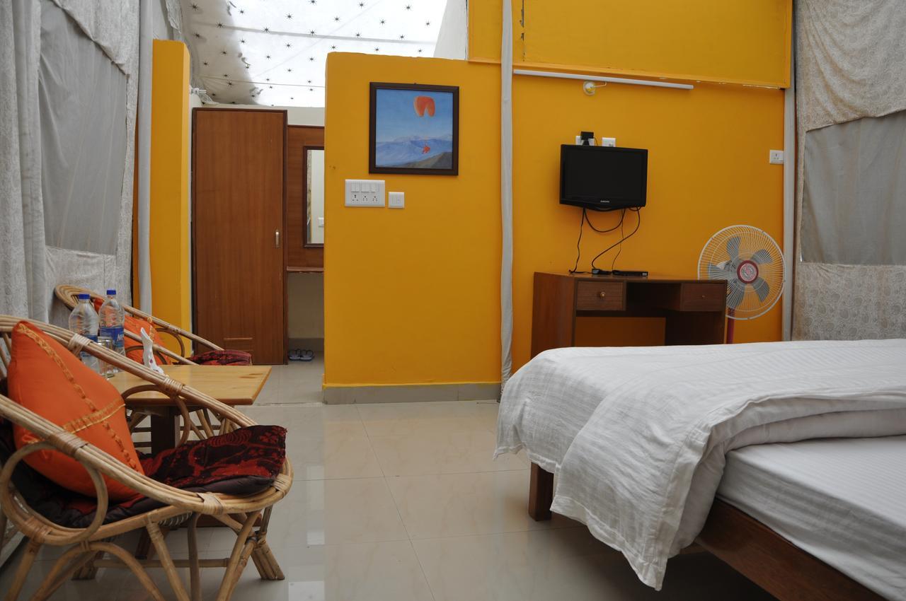 Tatva Bir Tents And Hotel Kangar Zewnętrze zdjęcie